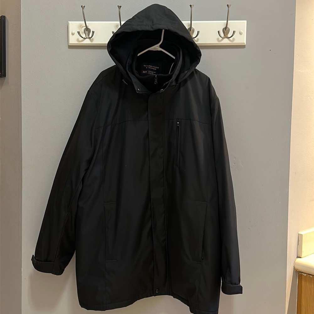 Roundtree and Yorke Water Resistant Fully Lined Winter Jacker